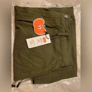 Brand New women’s cargo skirt